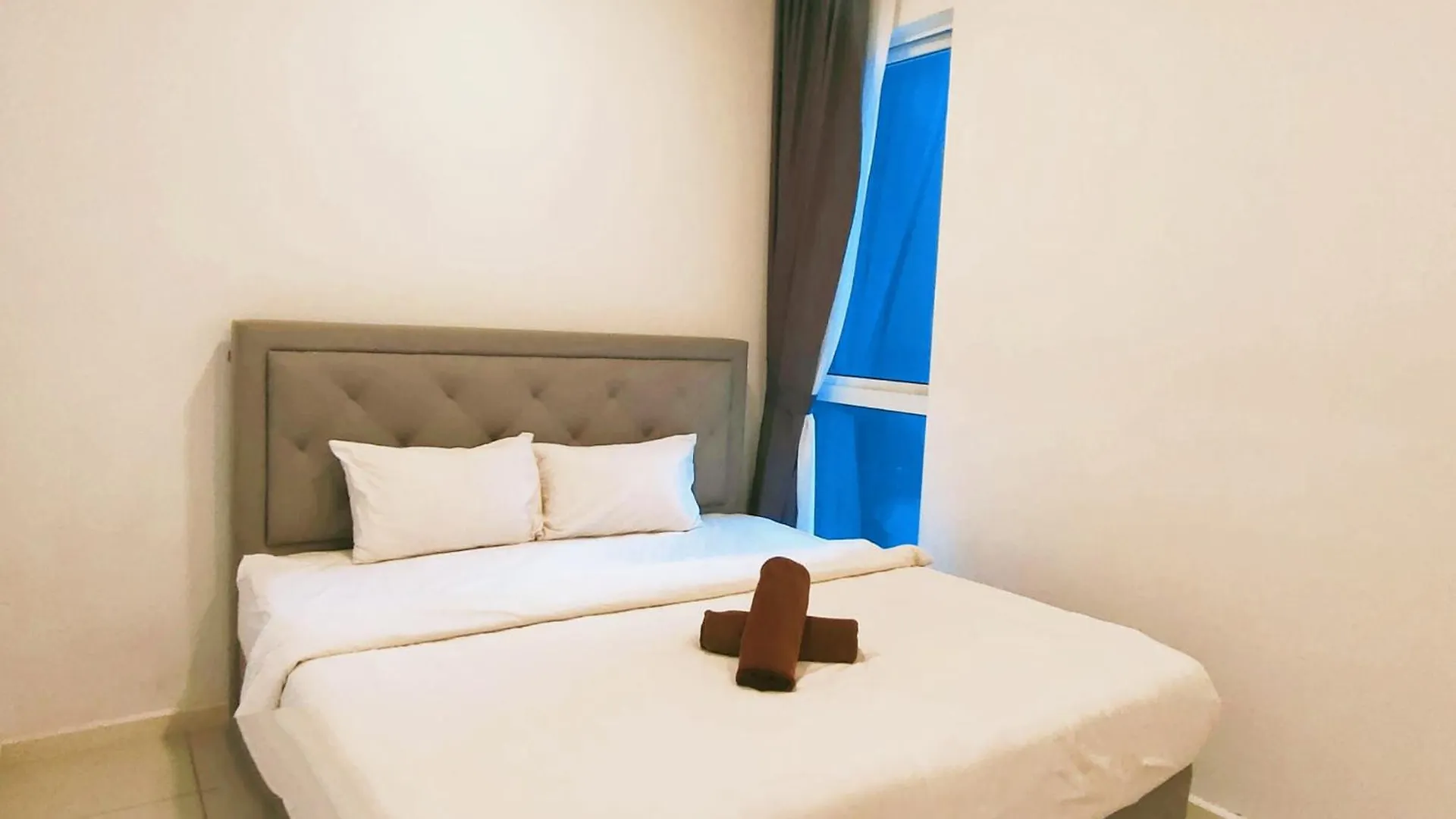 Hungrybedz The Shore Riverside Malacca Apartment