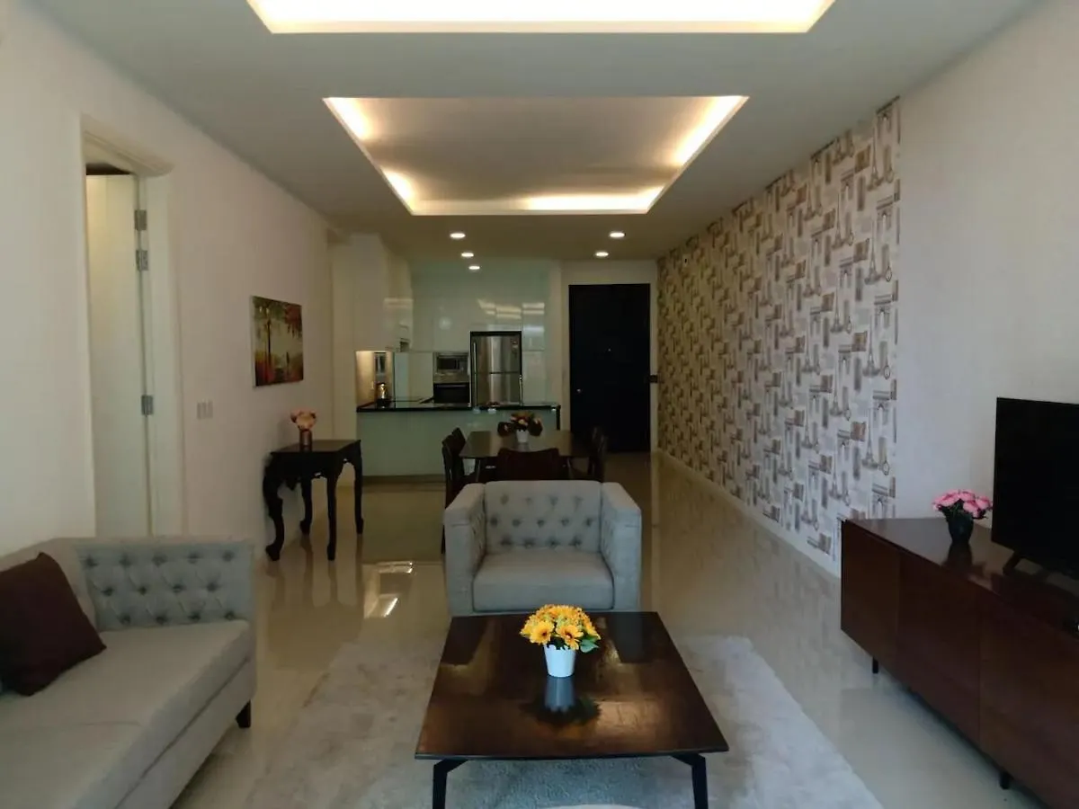 Hungrybedz The Shore Riverside Malacca Apartment