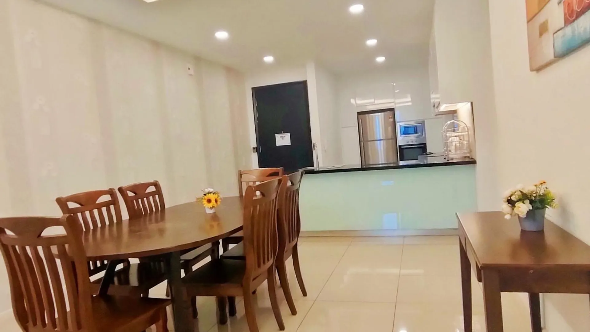 Hungrybedz The Shore Riverside Malacca Apartment