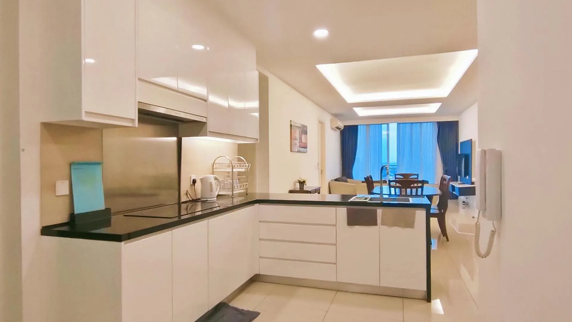 Hungrybedz The Shore Riverside Malacca Apartment
